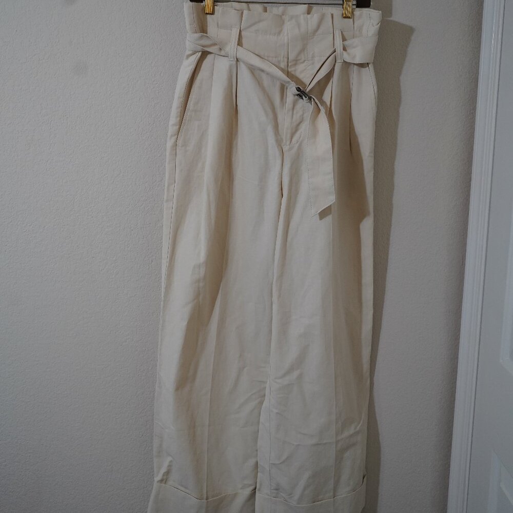 Banana Republic Wide Leg Paper Bag Pant, Transition Cream size 8s